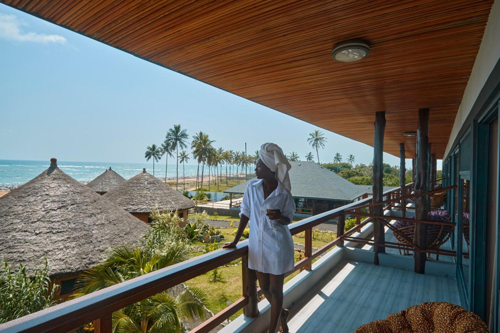 Lemon Beach Resort Elmina Ruang foto